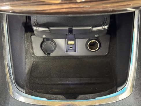 Used 2013 Toyota Avalon XLE image 25