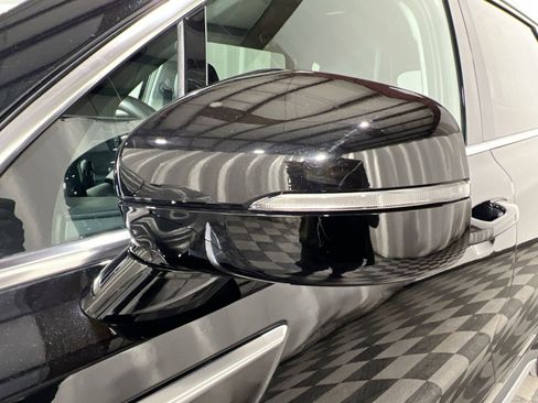 Used 2023 Kia Sorento EX AWD/4WD image 11