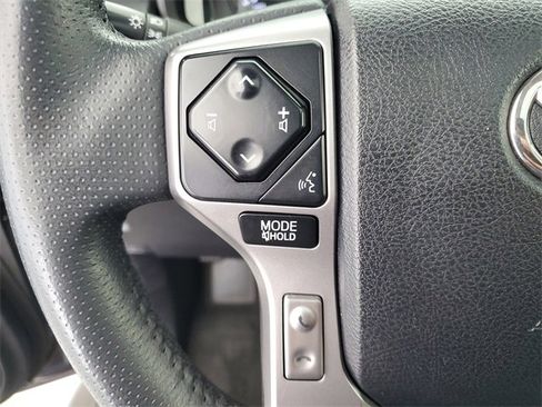 Used 2022 Toyota 4Runner SR5 Premium image 25