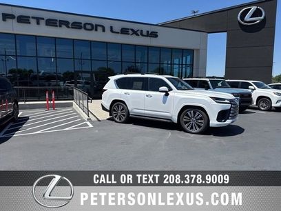 New 2026 Lexus LX 600 4WD w/ Luxury Package