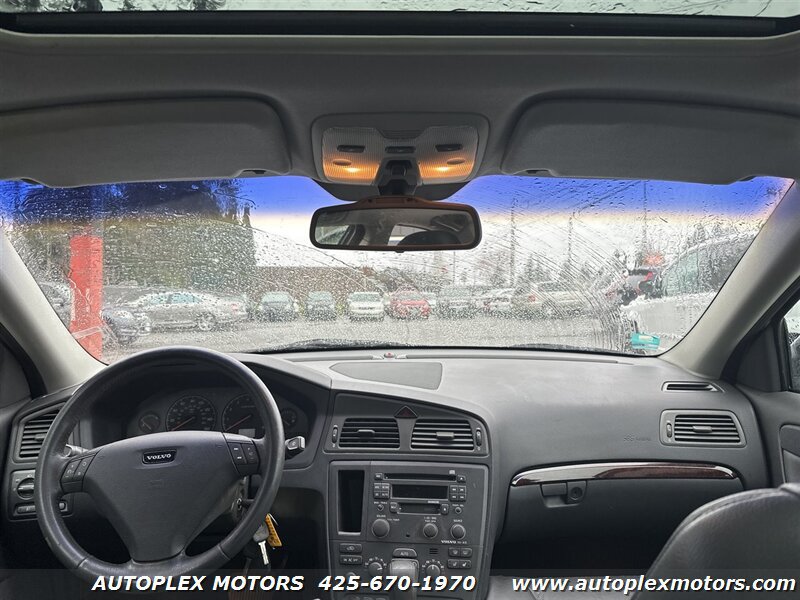 Used 2001 Volvo S60 2.4T FWD image 11