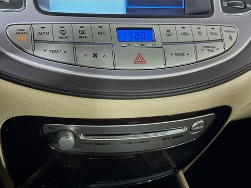 Used 2010 Hyundai Genesis 3.8 w/ Technology Pkg 4 RWD image 24