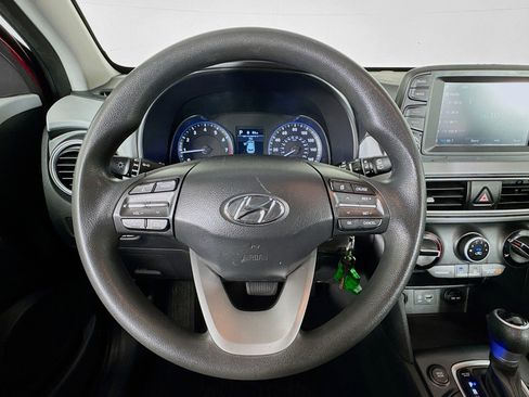 Used 2021 Hyundai Kona SE image 11