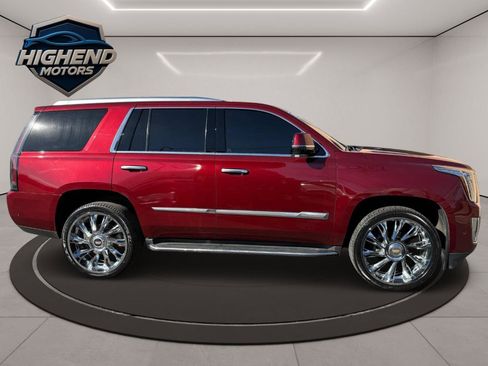 Used 2017 Cadillac Escalade Luxury image 9