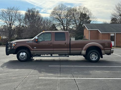Used 2012 Ford F350 King Ranch w/ King Ranch w/Chrome Pkg image 2
