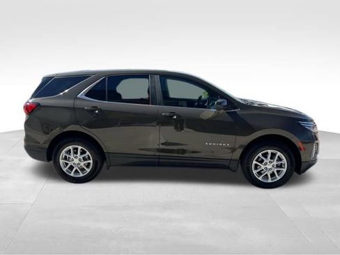 Used 2023 Chevrolet Equinox LT AWD/4WD image 11