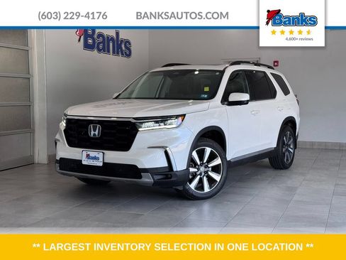 Used 2025 Honda Pilot Elite image 1