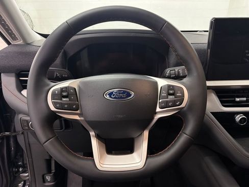 New 2026 Ford Explorer Active w/ Active Comfort Package RWD image 17