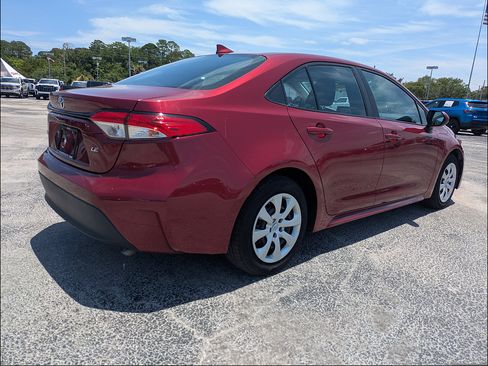 Used 2024 Toyota Corolla LE FWD image 7