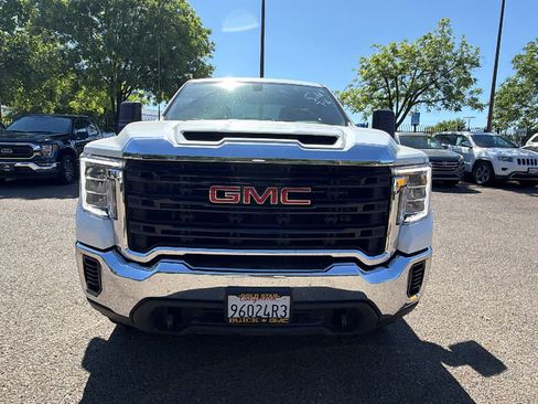 Used 2023 GMC Sierra 2500 Pro w/ X31 Off-Road Package AWD/4WD image 2