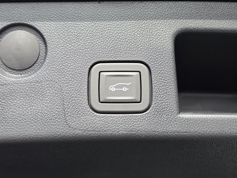 New 2027 Chevrolet Equinox RS w/ Safety and Technology Package FWD image 16