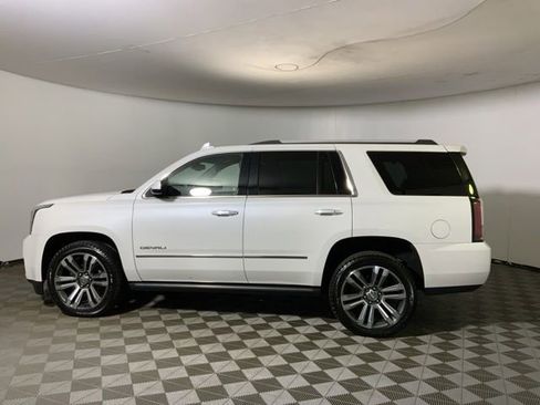Used 2018 GMC Yukon Denali w/ Denali Ultimate Package AWD/4WD image 8