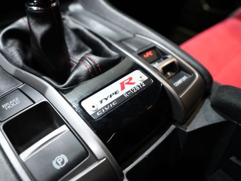 Used 2018 Honda Civic Type R image 45