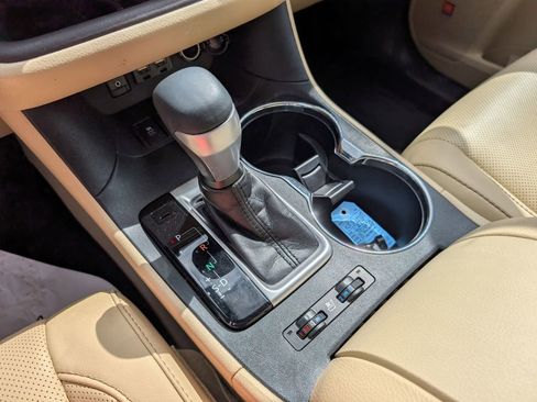 Used 2019 Toyota Highlander Limited image 17