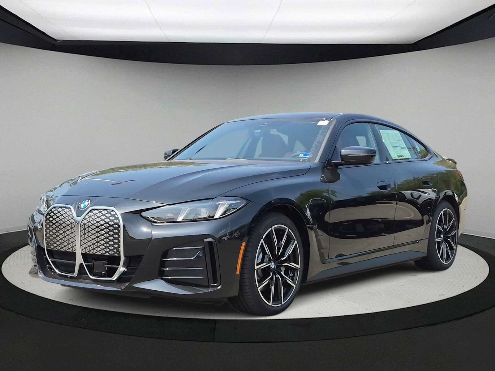 New 2026 BMW i4 xDrive40i w/ M Sport Package AWD/4WD image 4