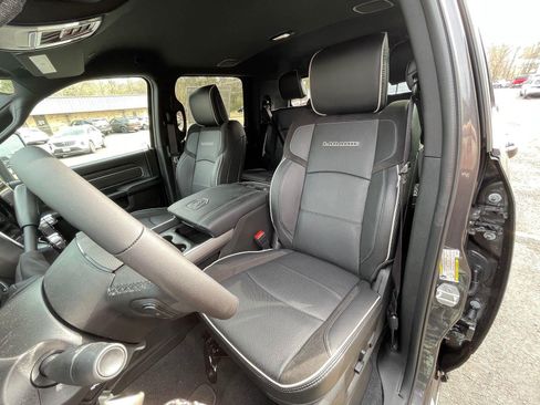 New 2026 RAM 2500 Laramie w/ Sport Appearance Package AWD/4WD image 10