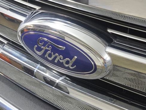 Used 2016 Ford F150 Lariat w/ Equipment Group 502A Luxury image 12