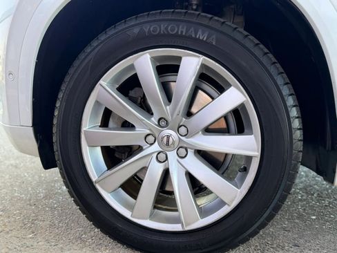 Used 2016 Volvo XC90 T6 Momentum w/ Momentum Plus Package AWD/4WD image 38