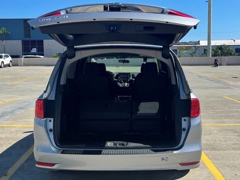 Used 2019 Honda Odyssey LX image 9