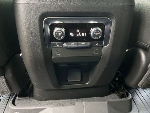 New 2026 GMC Yukon Denali w/ Sun & Power Step Package image 24