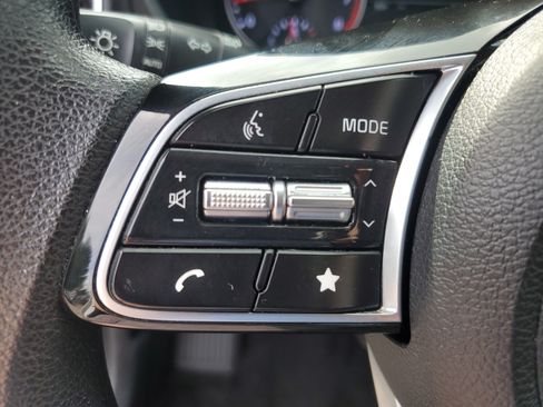 Certified 2022 Kia Forte LXS w/ LXS Technology Package FWD image 26