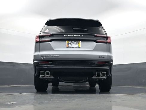 New 2026 GMC Acadia Denali Ultimate w/ LPO, Floor Liner Package AWD/4WD image 27
