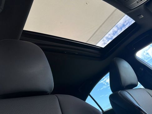 Used 2022 Lexus IS 350 F Sport w/ Navigation Package RWD image 18