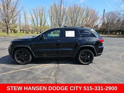 Used 2019 Jeep Grand Cherokee Laredo