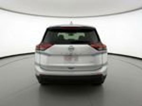 Used 2025 Nissan Rogue SV AWD/4WD image 9