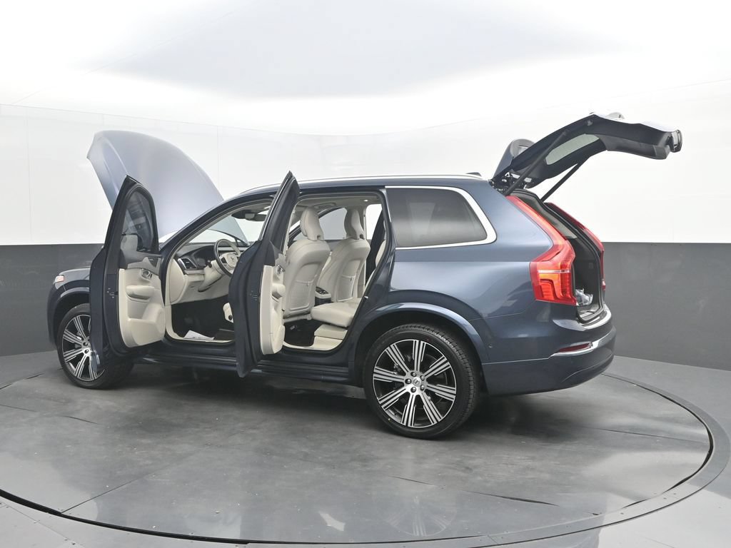 Certified 2025 Volvo XC90 T8 Plus w/ Protection Package Premier AWD/4WD image 40