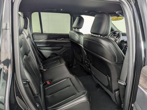 New 2025 Jeep Grand Cherokee Limited image 20