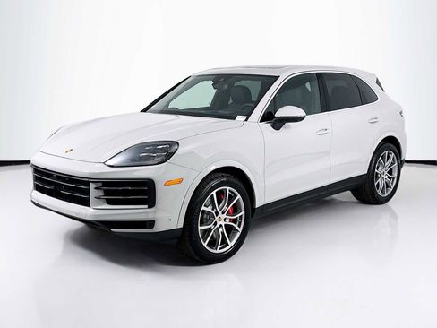 New 2026 Porsche Cayenne S image 1