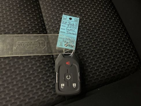 Used 2024 GMC Terrain SLE w/ Driver Convenience Package AWD/4WD image 83