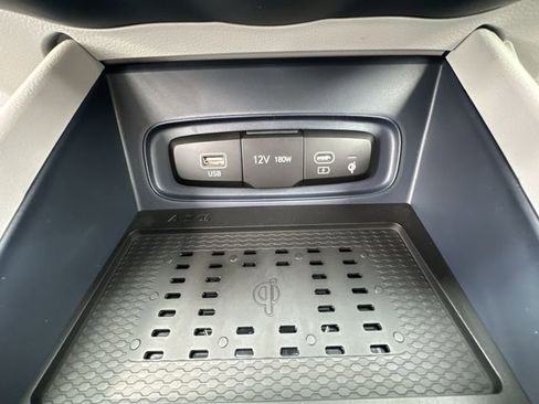 New 2026 Hyundai Venue SEL FWD image 28