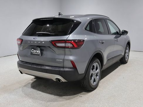 Used 2025 Ford Escape ST-Line Select AWD/4WD image 2