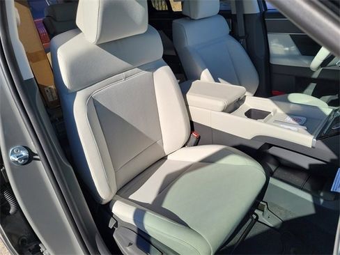 New 2026 Hyundai Santa Fe SE image 16