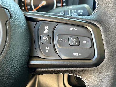 New 2025 Jeep Gladiator Rubicon w/ Convenience Group image 24