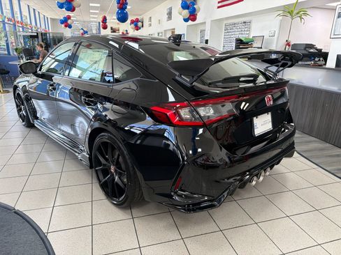 New 2026 Honda Civic Type R image 3