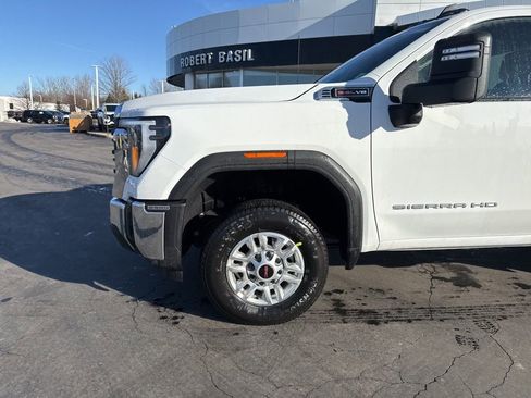 New 2026 GMC Sierra 2500 Pro w/ Convenience Package image 5