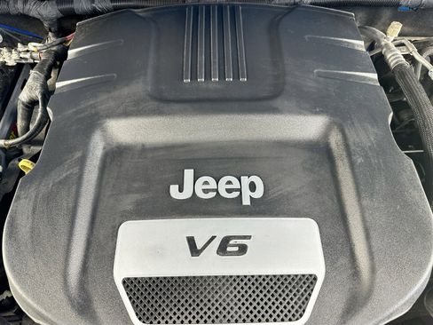 Used 2016 Jeep Wrangler Unlimited Sport w/ Quick Order Package 24S AWD/4WD image 26