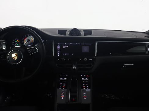 Used 2024 Porsche Macan S image 13