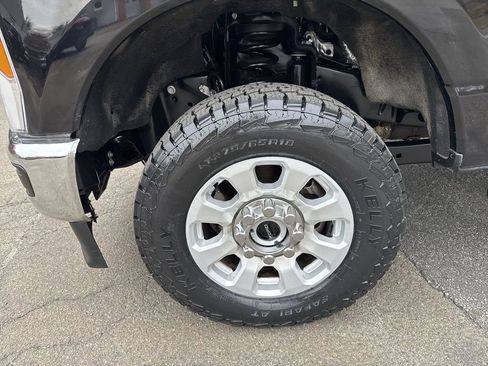 Certified 2024 Ford F250 XLT w/ Snow Plow Prep Package image 10