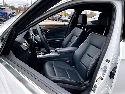Used 2016 Mercedes-Benz E 350 Sedan image 6