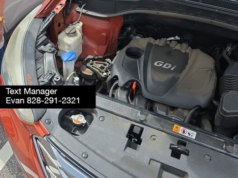 Used 2015 Hyundai Santa Fe Sport image 11