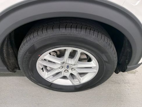 New 2026 Ford Explorer Active w/ Active Comfort Package RWD image 5