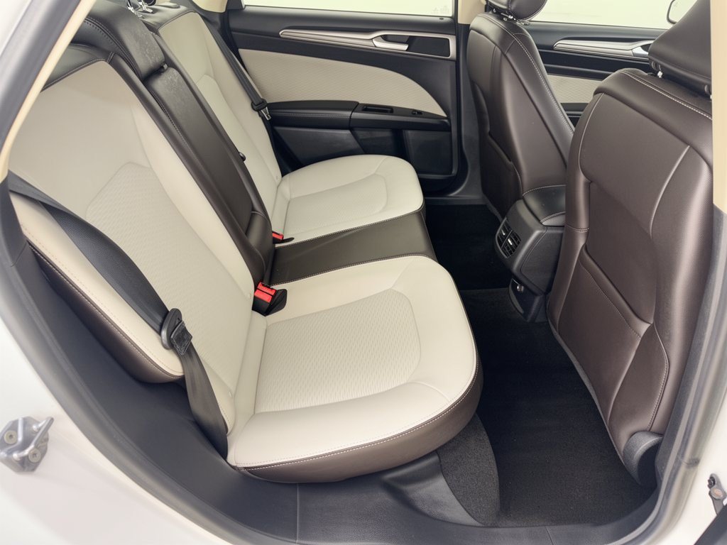 Certified 2019 Ford Fusion SE w/ Equipment Group 151A FWD image 29