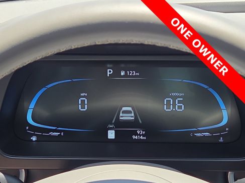 Used 2025 Hyundai Elantra Sport FWD image 23