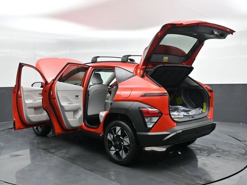 Used 2025 Hyundai Kona SEL image 56