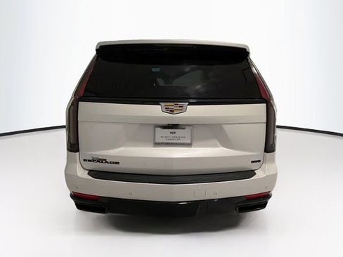 Certified 2022 Cadillac Escalade Sport Platinum w/ Heavy-Duty Trailer Package image 6