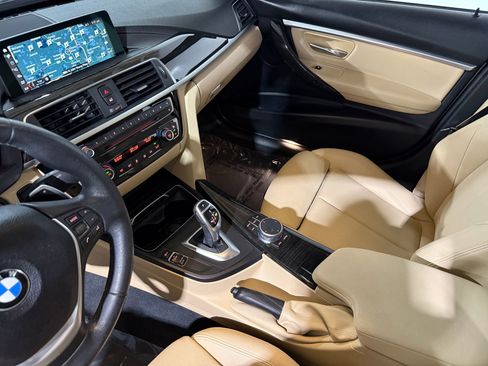 Used 2018 BMW 330i 330i w/ Convenience Package image 32